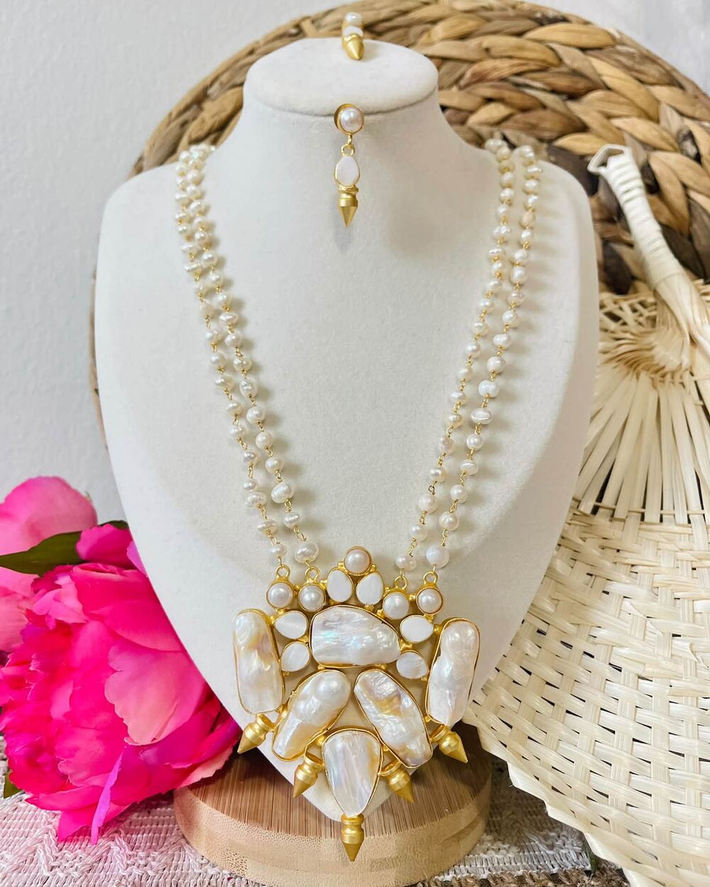 Pearl Malas