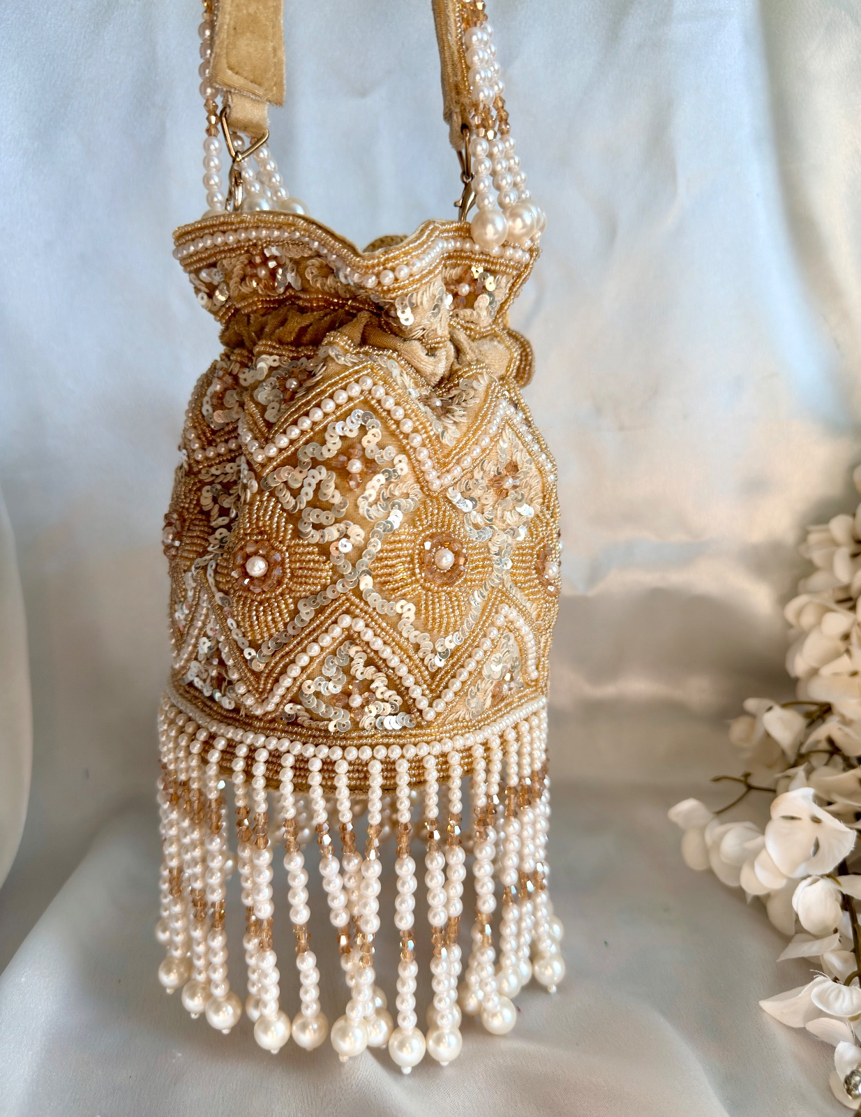 Pearl Cascade Potli