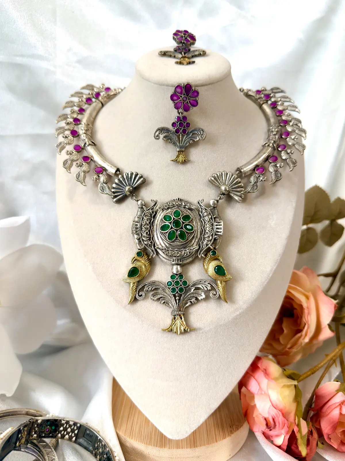 Vibrant Magenta And Emerald Green Hasli Pendant set