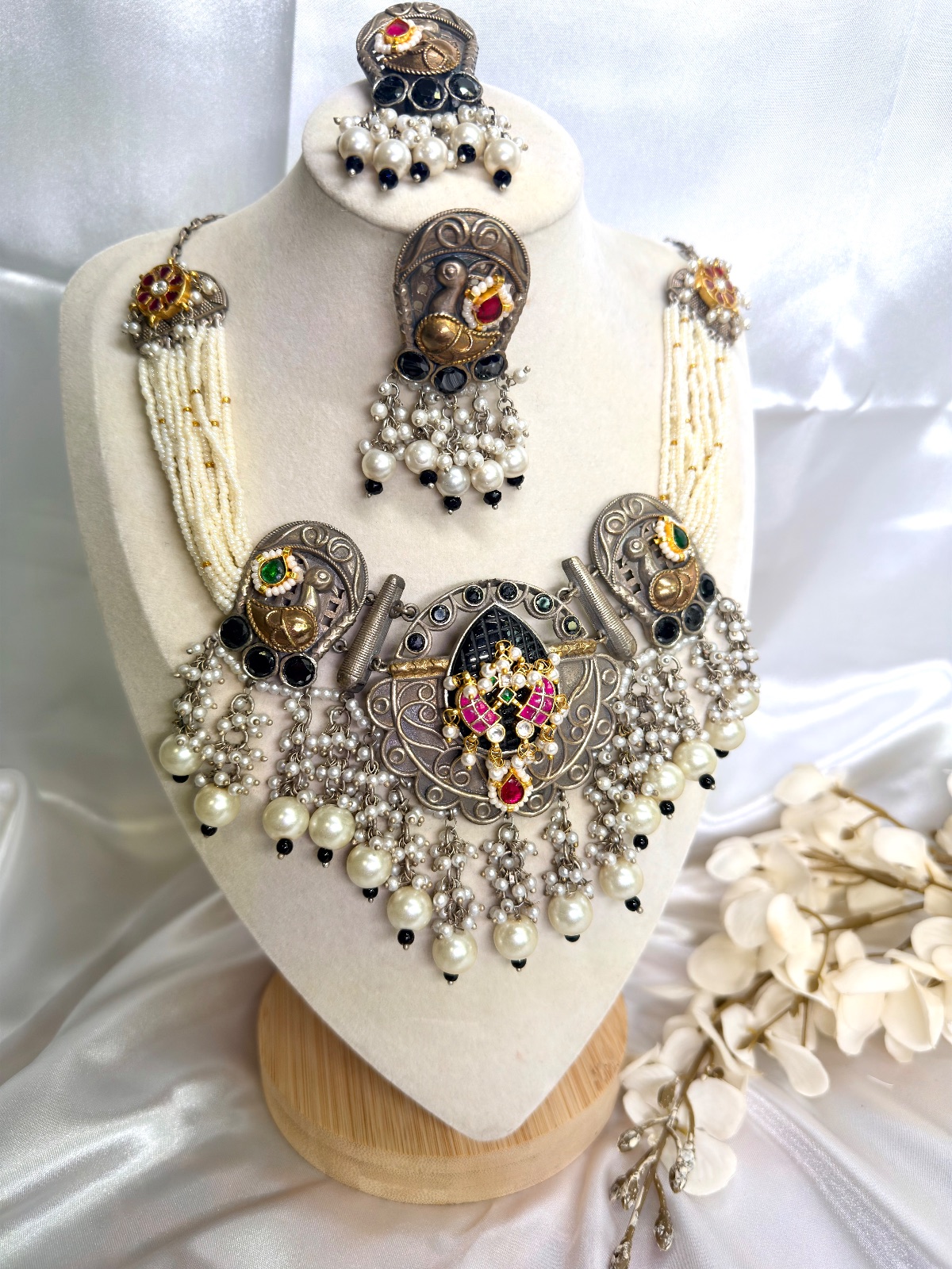 Gorgeous Moyur Fusion Set